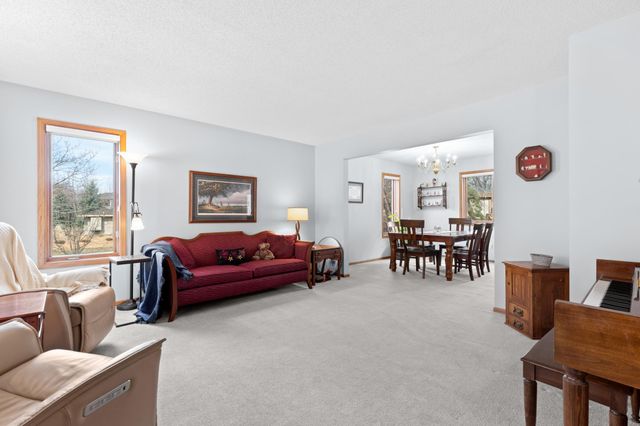 2217 Baihly Summit Drive SW, Rochester, MN 55902