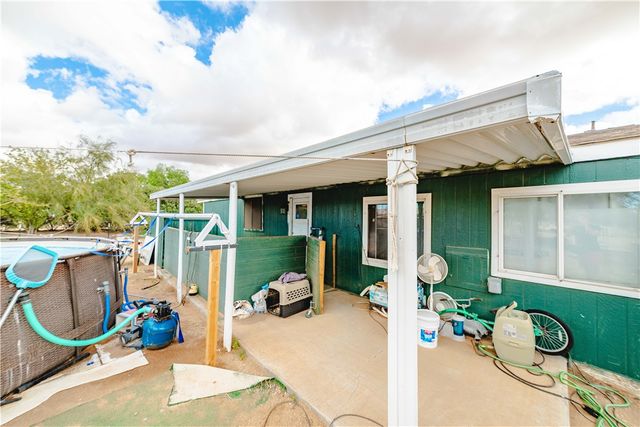 1315 S Tonto Road, Golden Valley, AZ 86413