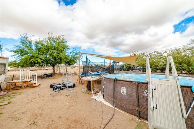 1315 S Tonto Road, Golden Valley, AZ 86413