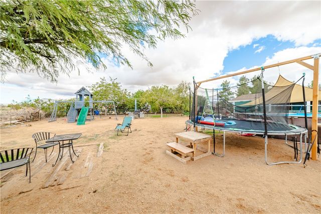1315 S Tonto Road, Golden Valley, AZ 86413
