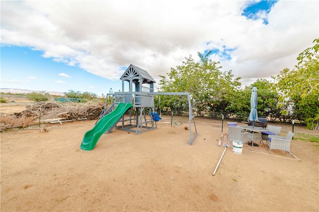 1315 S Tonto Road, Golden Valley, AZ 86413
