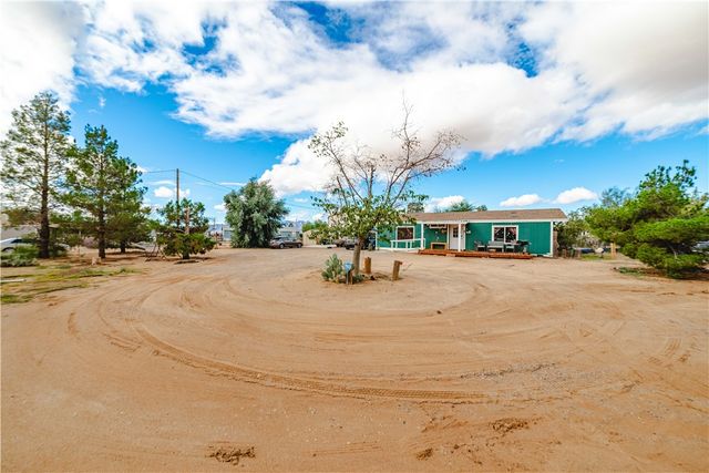 1315 S Tonto Road, Golden Valley, AZ 86413