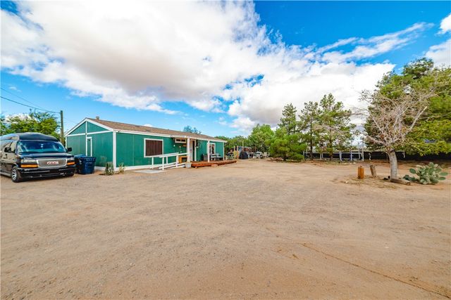 1315 S Tonto Road, Golden Valley, AZ 86413