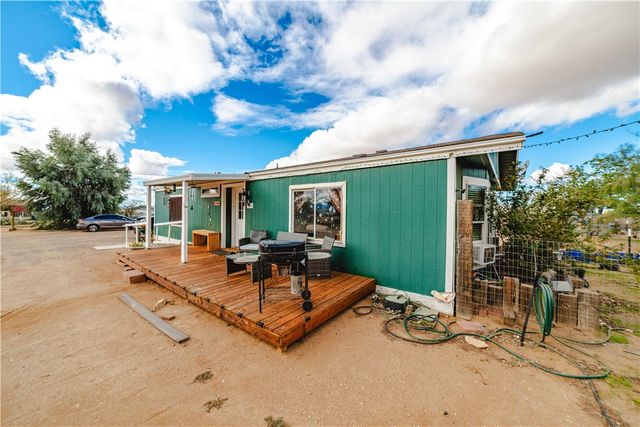 1315 S Tonto Road, Golden Valley, AZ 86413