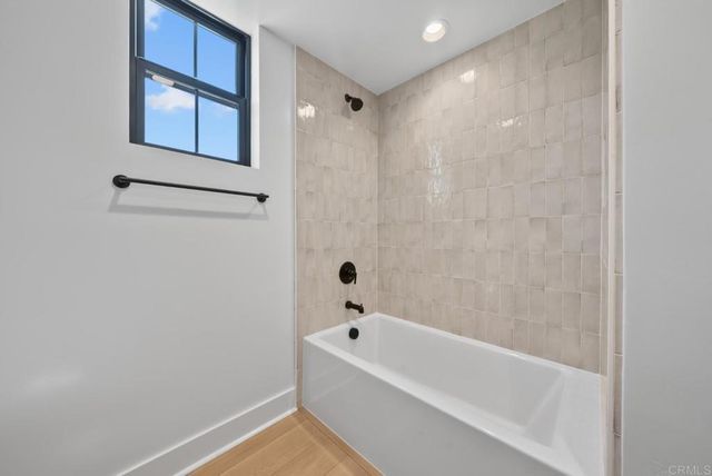1101 Catania 104, Encinitas, CA 92024
