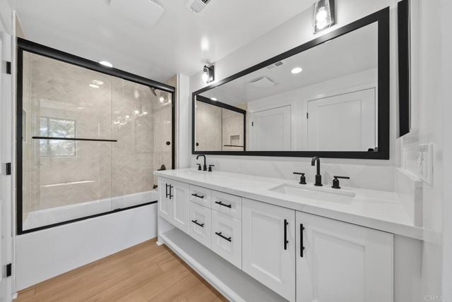 1101 Catania 104, Encinitas, CA 92024