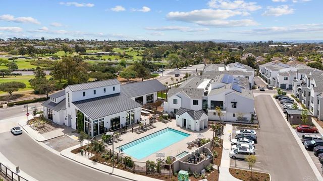1101 Catania 104, Encinitas, CA 92024