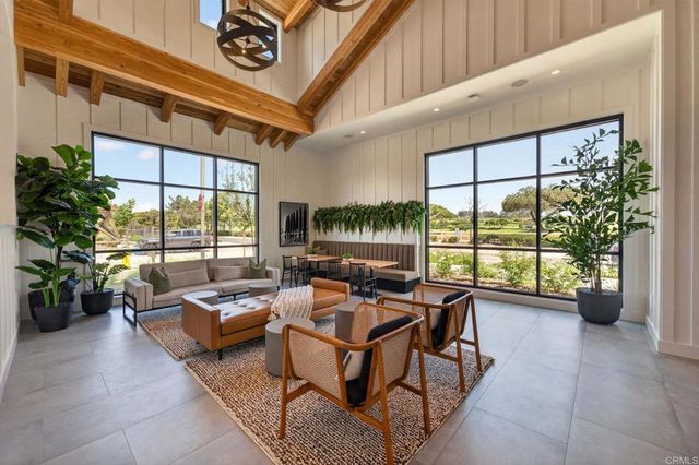 1101 Catania 104, Encinitas, CA 92024