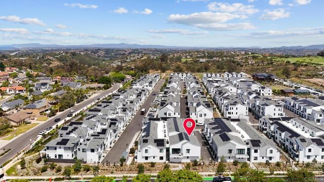 1101 Catania 104, Encinitas, CA 92024