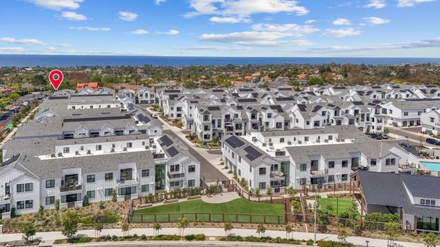 1101 Catania 104, Encinitas, CA 92024