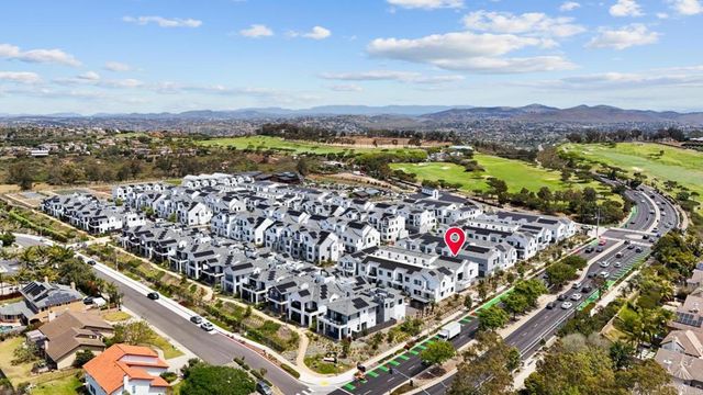 1101 Catania 104, Encinitas, CA 92024
