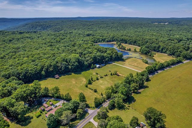 18753 S Pittsburg Mountain Road, Sewanee, TN 37375