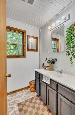 18753 S Pittsburg Mountain Road, Sewanee, TN 37375