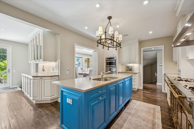 2311 Burr Oak, Northfield, IL 60093