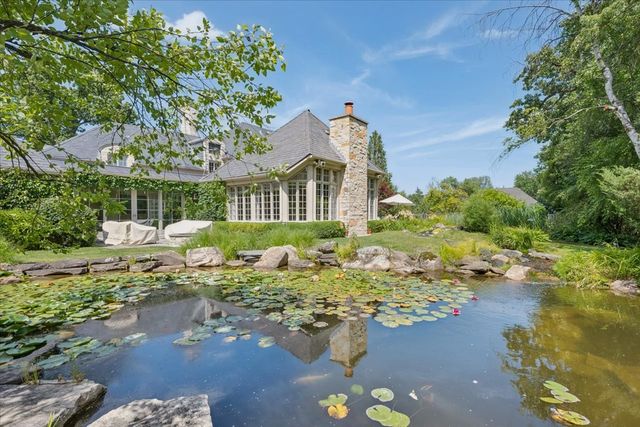 2311 Burr Oak, Northfield, IL 60093