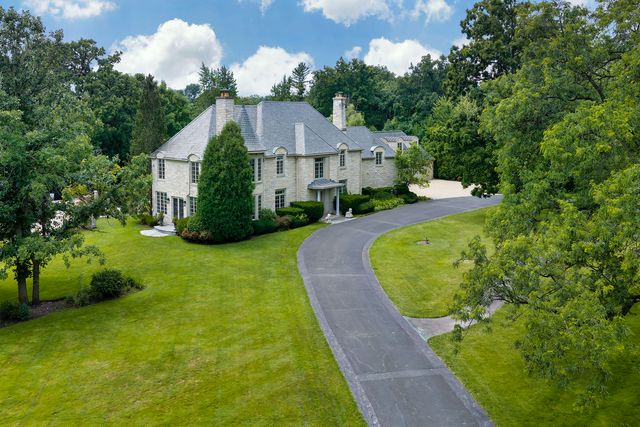 2311 Burr Oak, Northfield, IL 60093