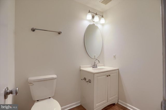 32 GWYNNSWOOD RD, Owings Mills, MD 21117
