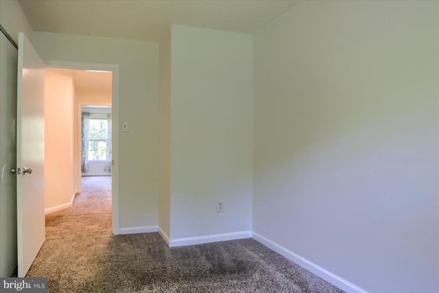 32 GWYNNSWOOD RD, Owings Mills, MD 21117