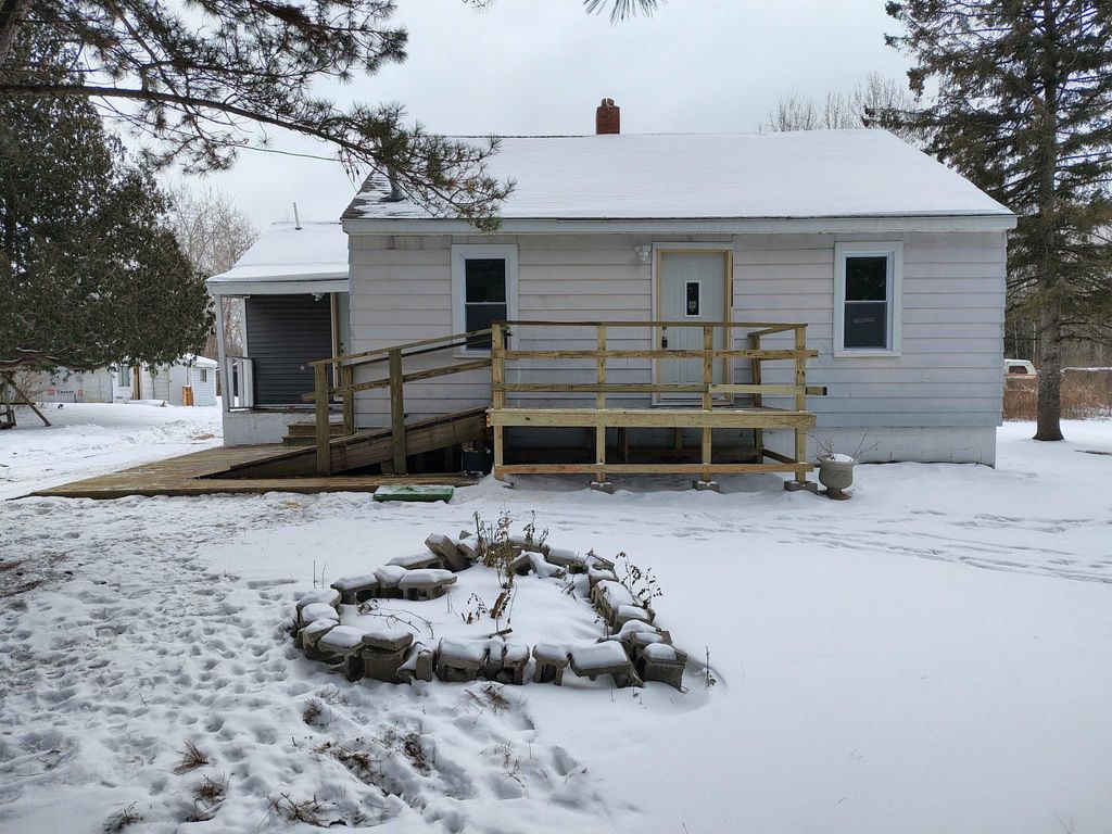 4705 Waltan Road, Vassar, MI 48768