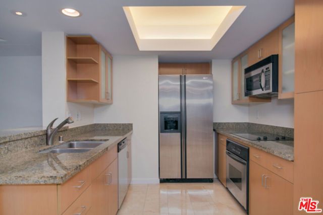 13700 Marina Pointe Drive 1027, Marina Del Rey, CA 90292