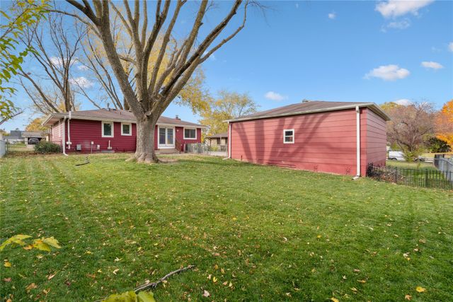 413 NW Beechwood Street, Ankeny, IA 50023