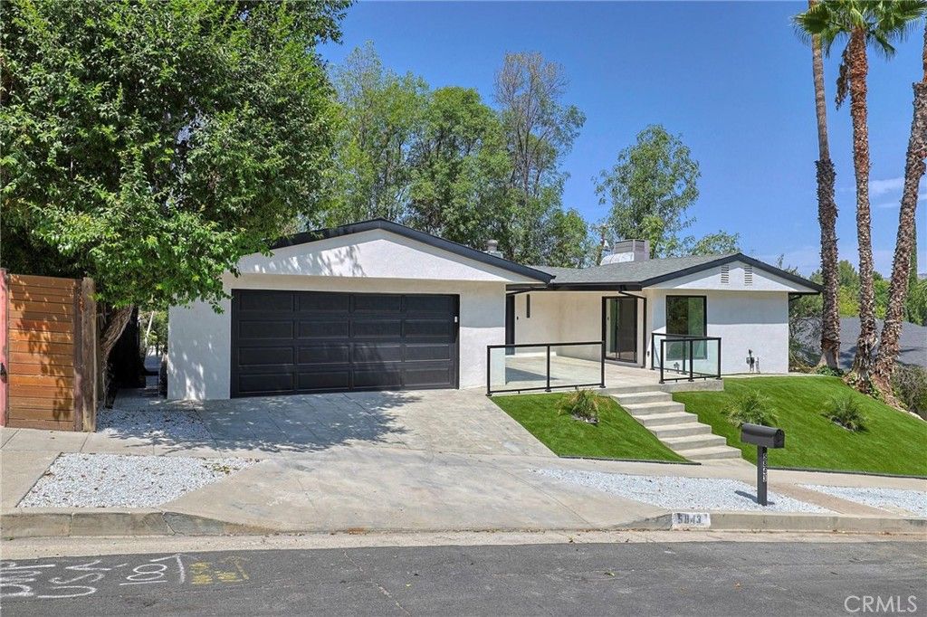 5843 Nevada, Woodland Hills, CA 91367 — photo 2