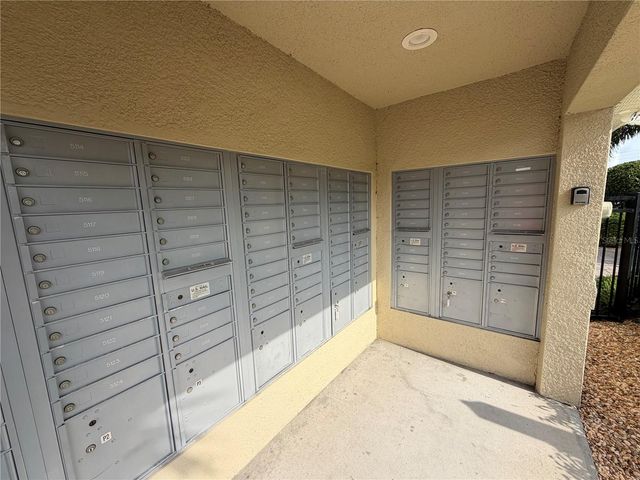 5166 BAY ISLE CIRCLE, Clearwater, FL 33760