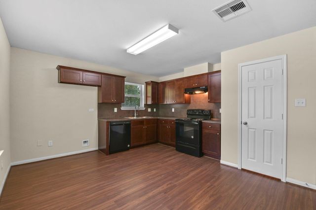 5 Hancock Street, Conroe, TX 77301