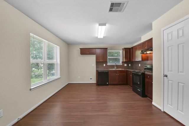 5 Hancock Street, Conroe, TX 77301