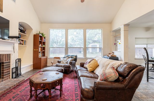 6015 ELK VLY, San Antonio, TX 78249