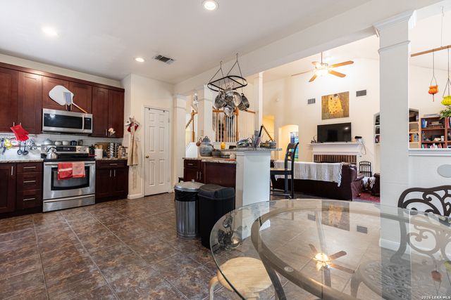 6015 ELK VLY, San Antonio, TX 78249