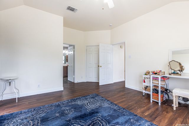 6015 ELK VLY, San Antonio, TX 78249