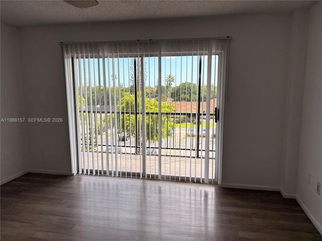 4164 Inverrary Dr 410, Lauderhill, FL 33319