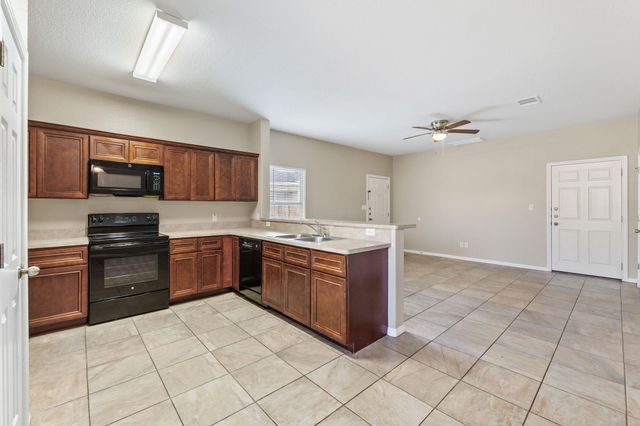 412 Carl Shipp DR A, Liberty Hill, TX 78642