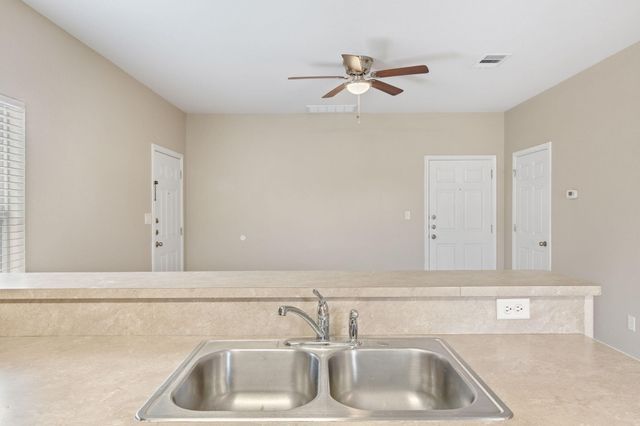 412 Carl Shipp DR A, Liberty Hill, TX 78642