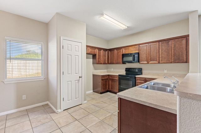 412 Carl Shipp DR A, Liberty Hill, TX 78642