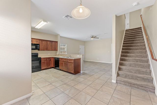 412 Carl Shipp DR A, Liberty Hill, TX 78642