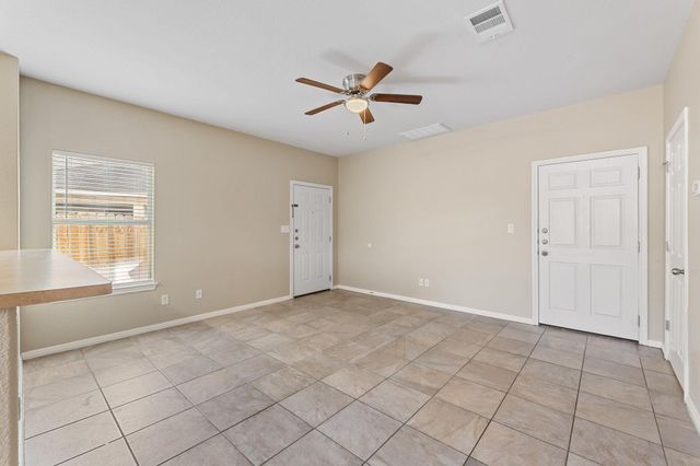 412 Carl Shipp DR A, Liberty Hill, TX 78642