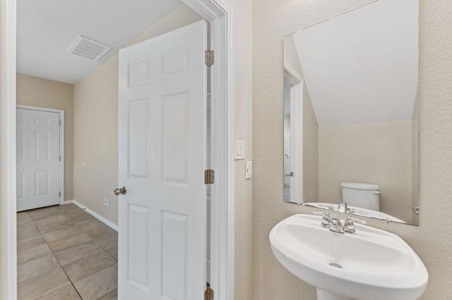 412 Carl Shipp DR A, Liberty Hill, TX 78642