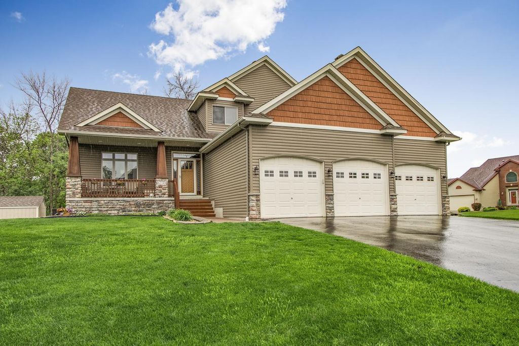 6730 210th Court N, Forest Lake, MN 55025