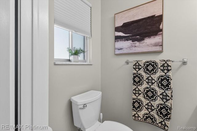 5980 Alan Drive 8, Brighton, MI 48116