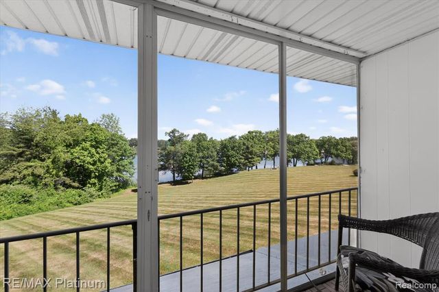 5980 Alan Drive 8, Brighton, MI 48116