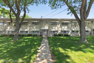 5980 Alan Drive 8, Brighton, MI 48116