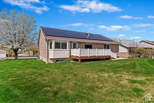 32 BELMORE DR, Kaysville, UT 84037