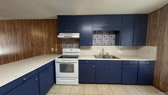 17 Fm 473, Comfort, TX 78013