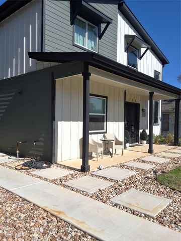 724 Ramsey Ave, Rockdale, TX 76567