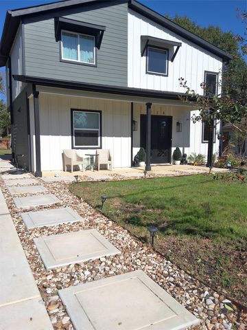 724 Ramsey Ave, Rockdale, TX 76567