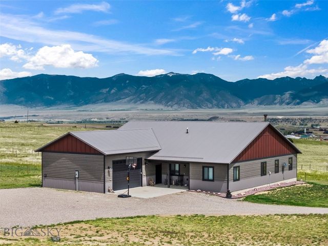 92 Depot Road, Ennis, MT 59729