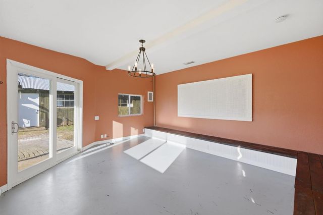 7580 Latrobe Rd, Shingle Springs, CA 95682