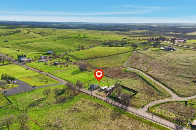 7580 Latrobe Rd, Shingle Springs, CA 95682